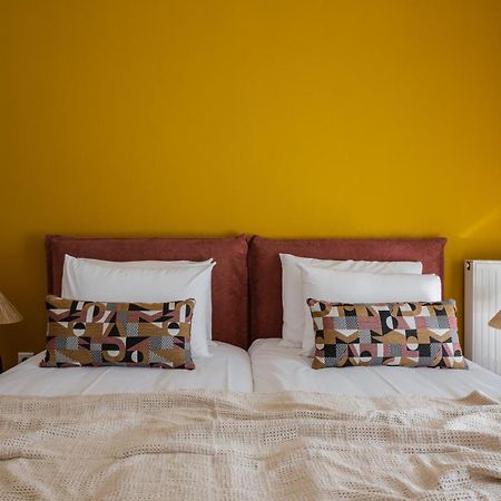 Athens' Gem: Fun, Sun & Your Koukaki Run! Esterno foto